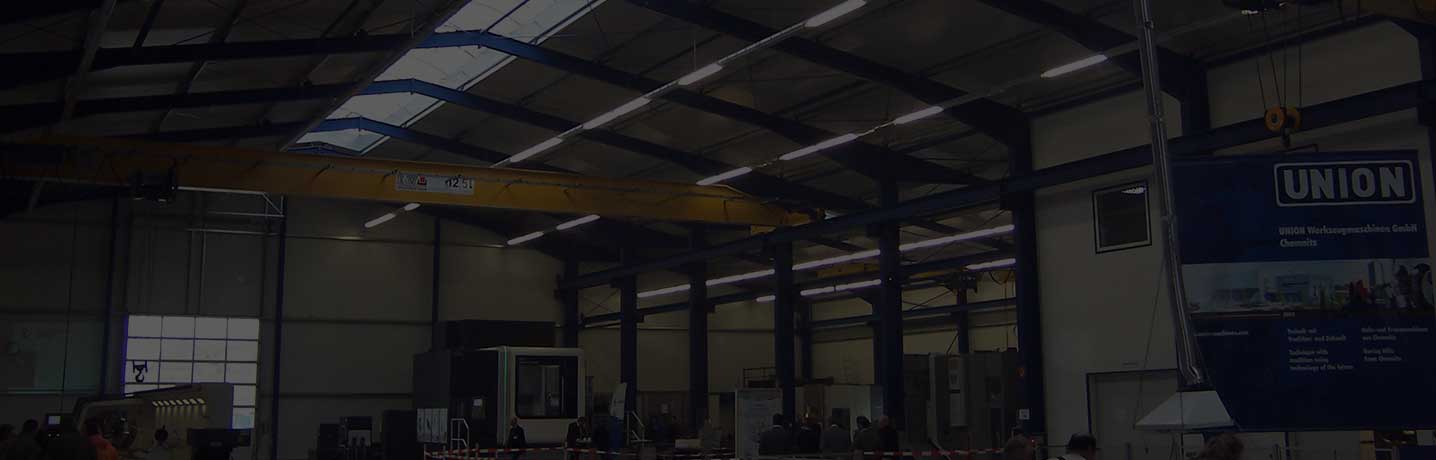 Umsetzung Hallenbau